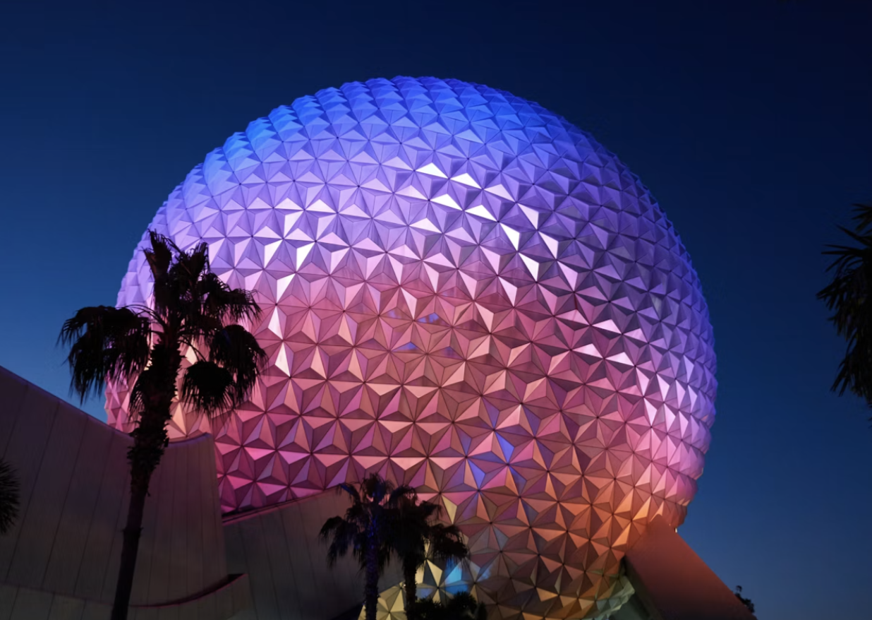 Epcot-Spaceship-Earth-Night